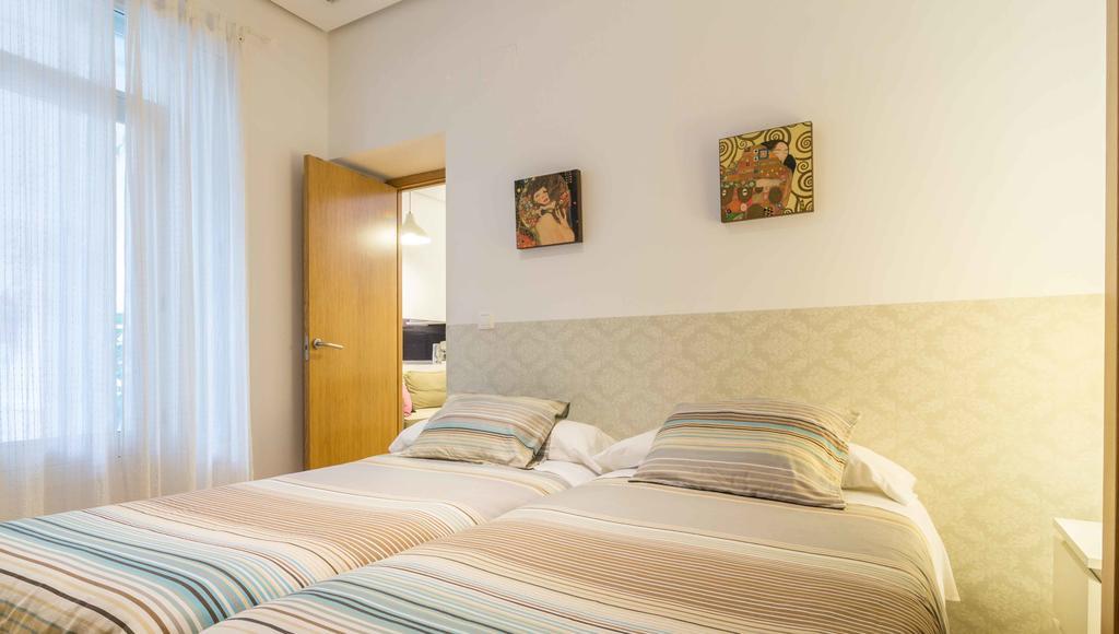 La Casa Del Conde De Gelves Apartments إشبيلية الغرفة الصورة